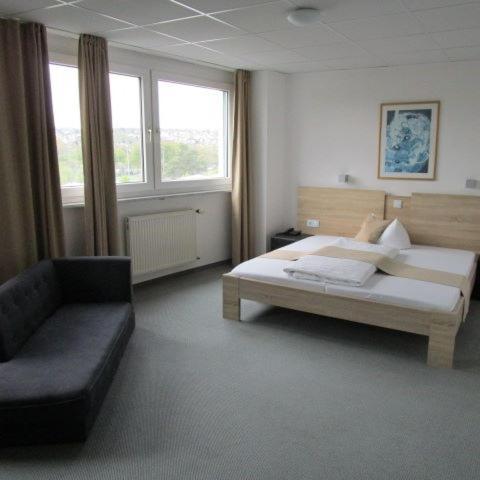 Businesshotel & Appartements Stuttgart-Vaihingen Exteriör bild